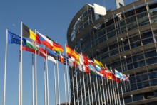 drapeaux-PE-003_9_by_European_Parliament